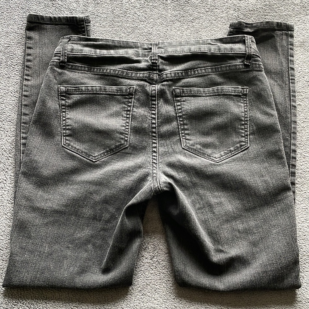 Old Navy skinny jeans, black, size 4 short.
